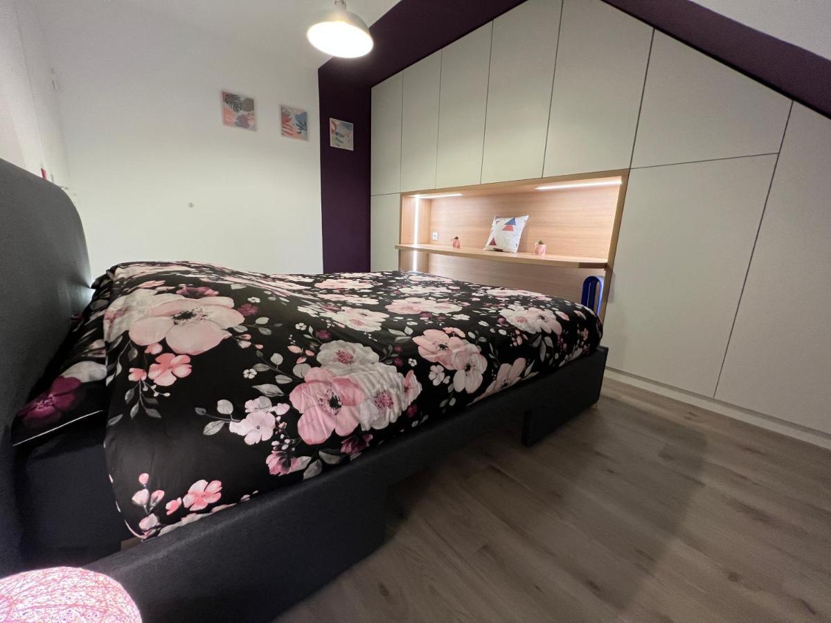 T3 Flat Moderne Sur 2 Etages Metro Parking Free Entrance Autonome Rouen Exterior foto