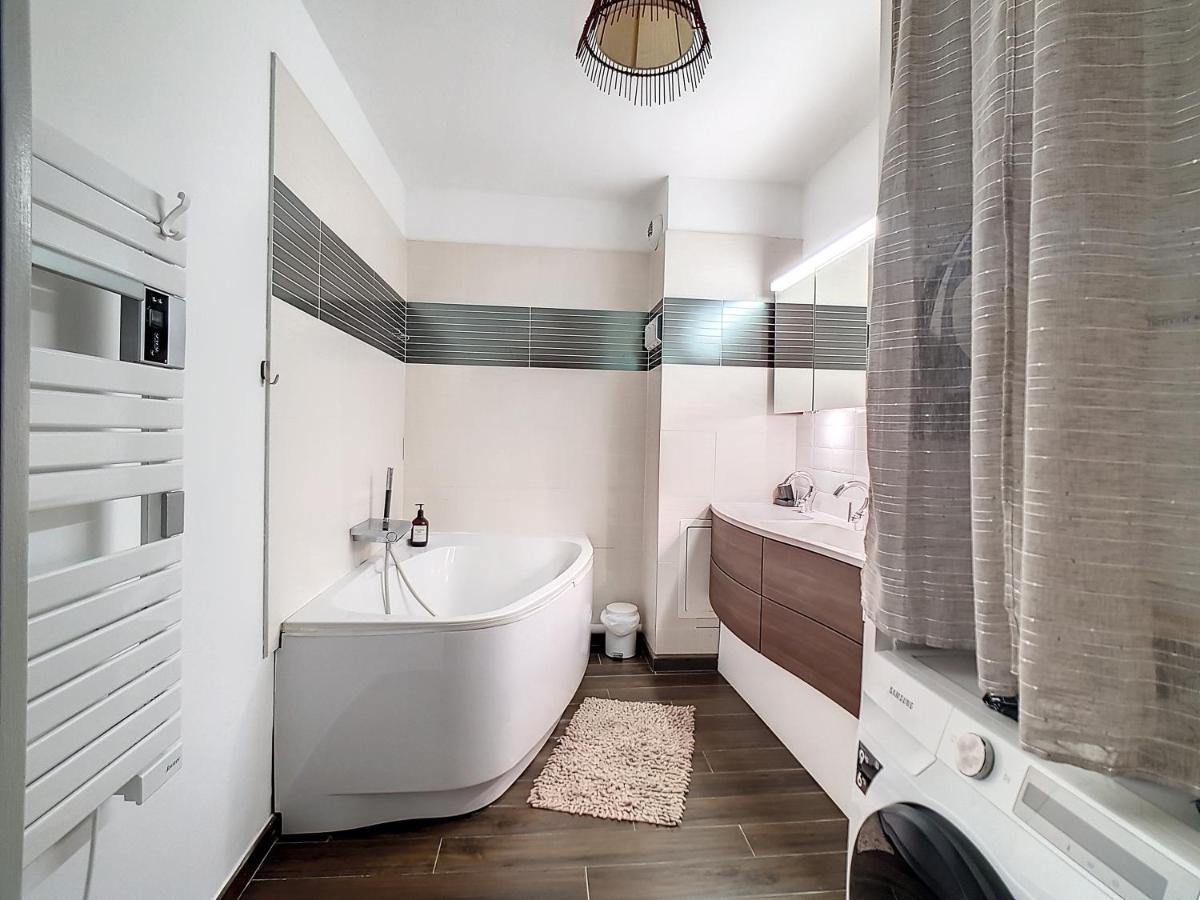 T3 Flat Moderne Sur 2 Etages Metro Parking Free Entrance Autonome Rouen Exterior foto